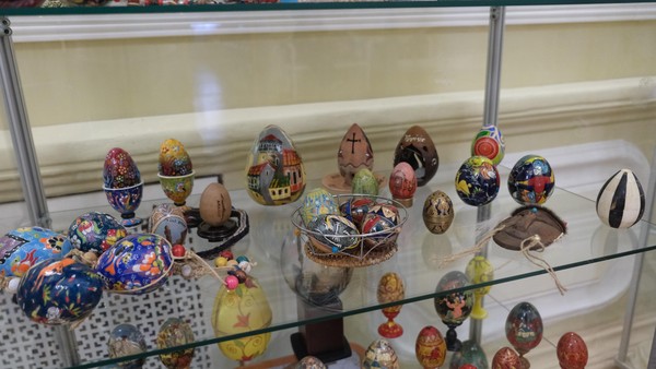 Пасхальное яйцо как произведение искусства: история и техники окрашивания