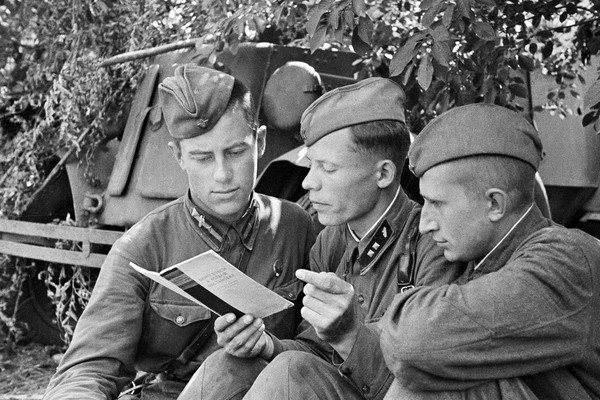 Республиканская выставка работ фотохудожников, посвящённой Победе в Великой Отечественной войне
