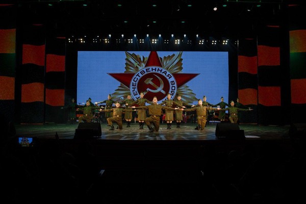 Концерт «Поклонимся великим тем годам»