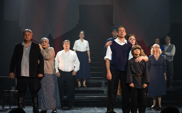 Спектакль «Нам не дано забыть»