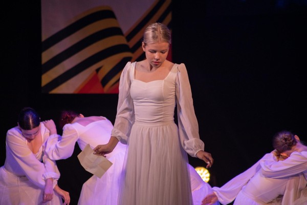 Литературно-музыкальный спектакль «Они сражались за Родину»