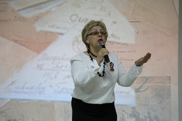 Литературно-музыкальная гостиная «Дорогами Победы»