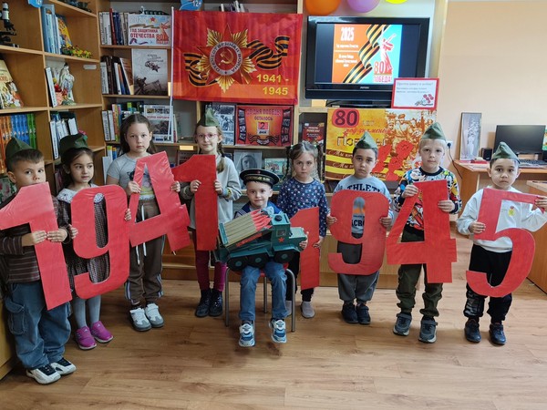 Литературно – патриотический час «Великая победа – великого народа»