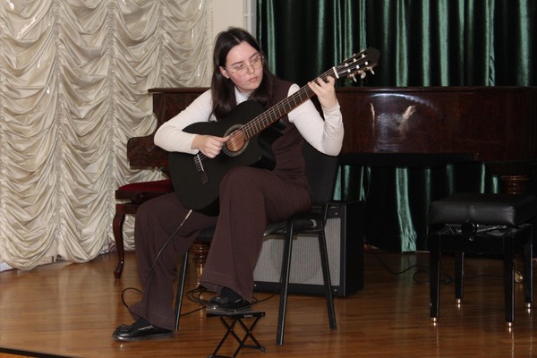 Концерт вокального отделения, посвященный Дню Победы