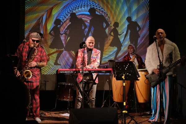 2ва самолёта