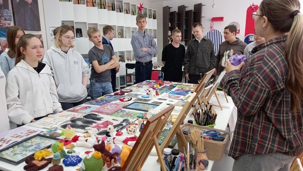 Интерактивная познавательная программа в мастерской ремесел «Арт-Лаб»