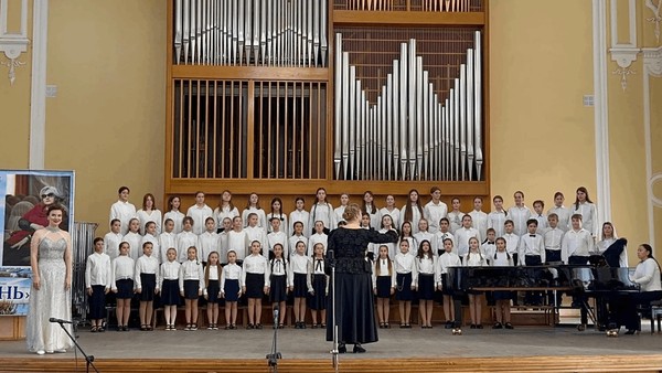 Концерт ко Дню Победы «Военных дней не смолкнет слава»