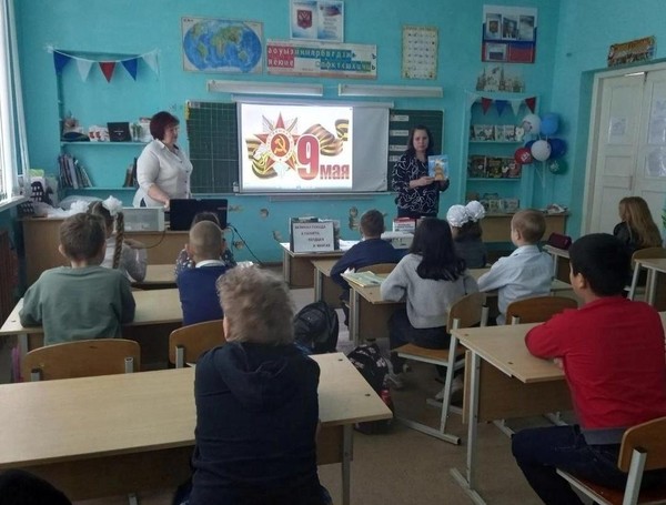 Патриотический час «День Победы праздник всех народов»