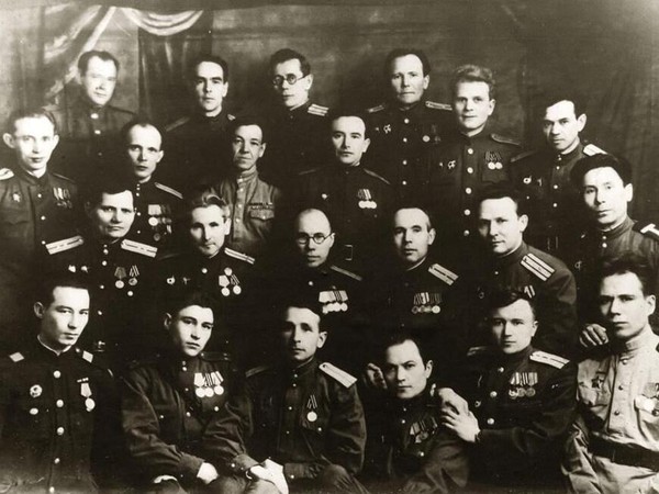 Обзор литературы «Золотые звезды земляков»