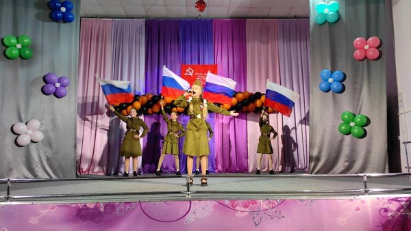 Праздничный концерт «Не смолкает слава тех великих лет»