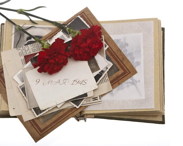 «И снова май! Салют! Победа!»