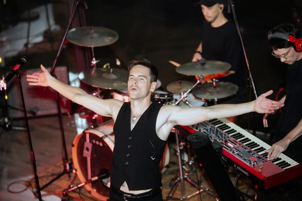 Depeche Boat