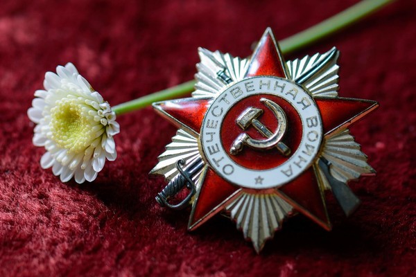 «Минувших лет живая память»