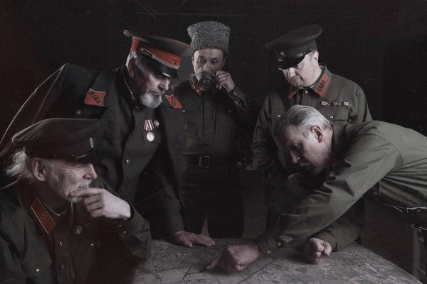 Спектакль «Солдатами не рождаются»