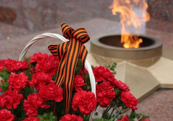 «В жарком пламене грозной войны!»