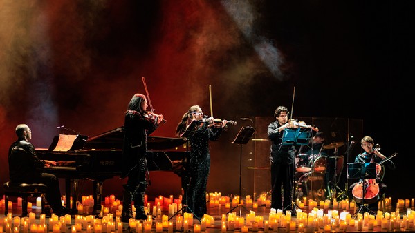 Мировые рок-хиты при свечах