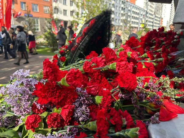 Ты хочешь мира? Помни о войне!- торжественный митинг с возложением цветов к памятнику