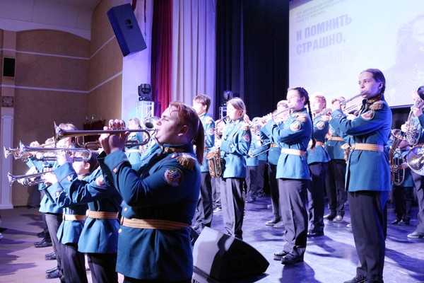 Литературно-музыкальная композиция «Одна весна – одна Победа»