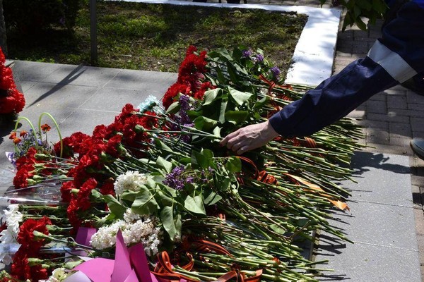 Митинг у захоронения № 36 «Бессмертна Победа, бессмертны её солдаты!»