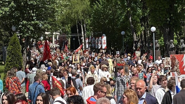 Праздничное шествие «Помним! Гордимся!»