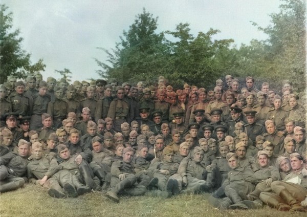 Экскурсия по выставке «Победный май»