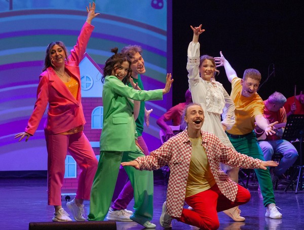 Интерактивный музыкальный спектакль «Три цвета лета»