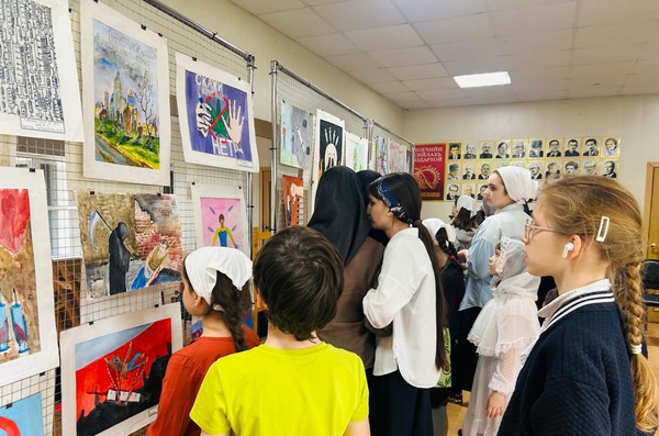 Выставка творческих работ «Россия – родина моя»