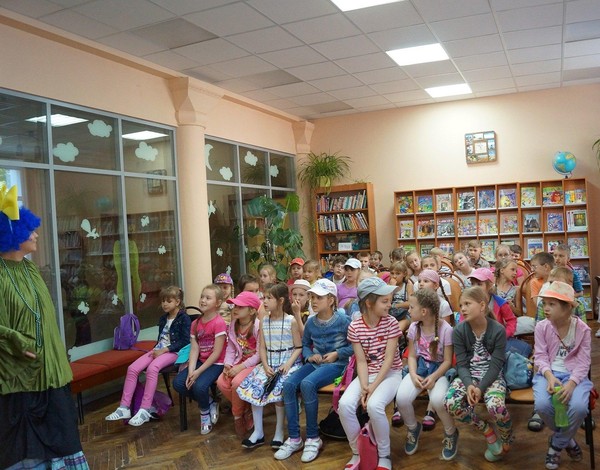 «Летние приклюЧтения в библиотеке»: литературный праздник-презентация проекта летнего чтения «Книжное лето 2026»