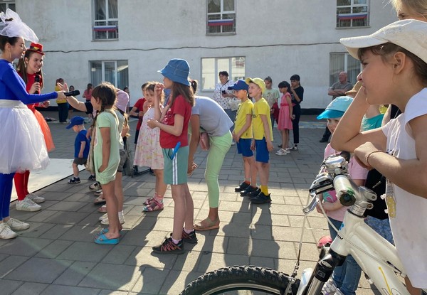«Шире круг»