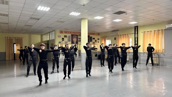 Мастер-класс «Мужской свадебный танец «Нохчейн хелхар»