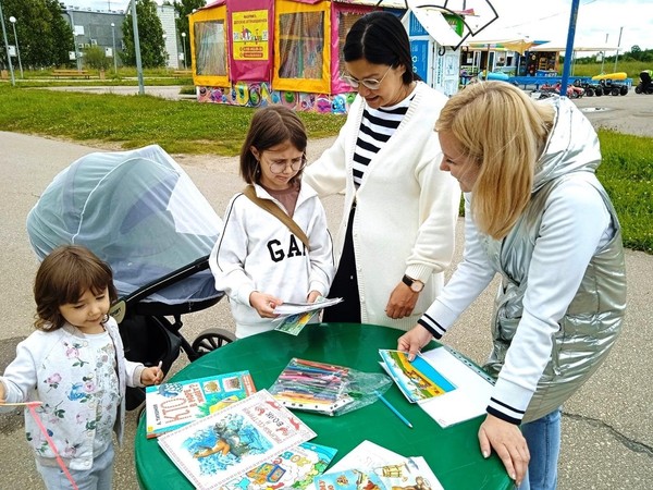 Программа «Летний книгодворик»