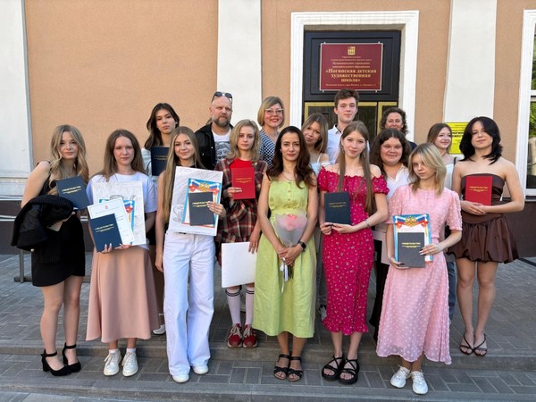 5 июня 2026 выпуск 2025-26 НДХШ по ДПП «Живопись» 32 ВЫПУСКНИКА, 7 КРАСНЫХ СВИДЕТЕЛЬСТВ
