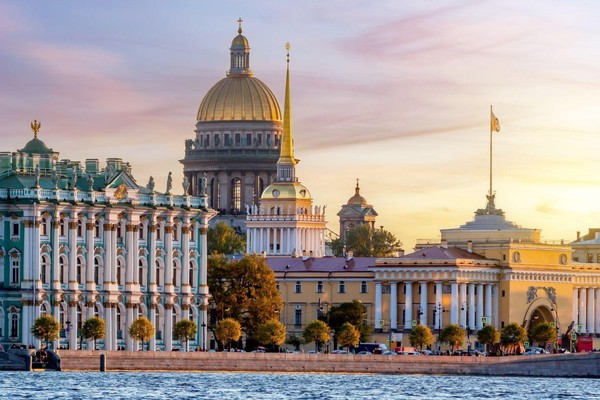 «И Петербург открылся мне…»