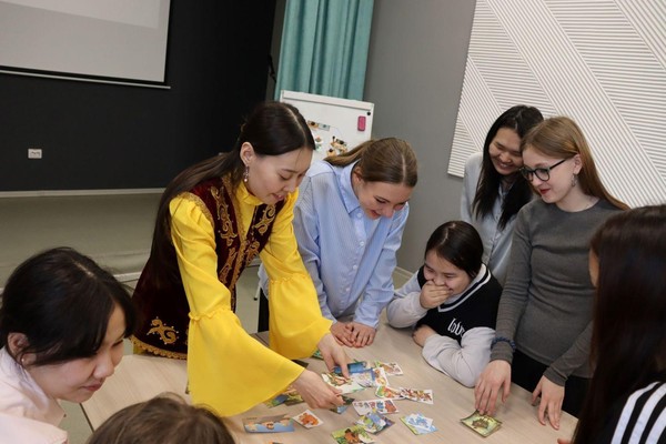 Библиомикс «Этно-экспедиция. В гостях у народов России»