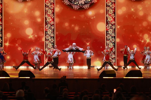 Зори Тюмени. Страна моя, Россия