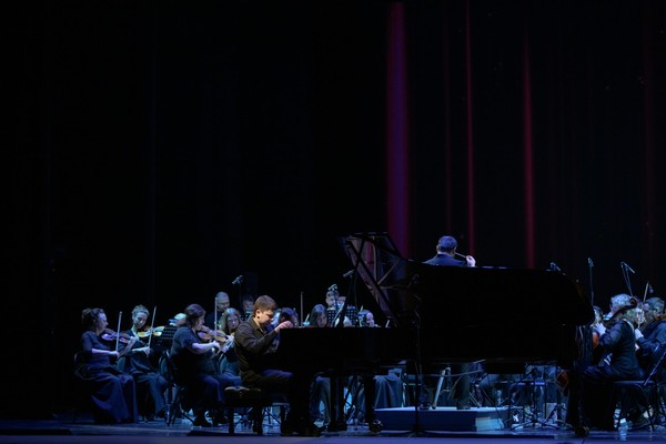 Праздничный концерт ко Дню России