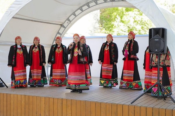 Концерт «Песней обняв Россию»
