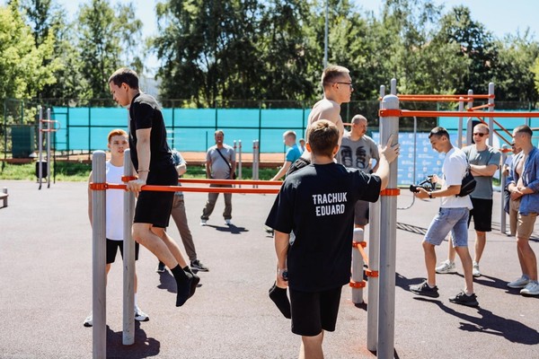 Сильные люди сильной страны