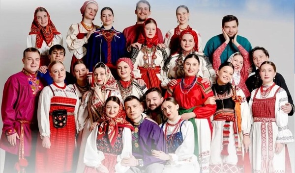 Большая праздничная программа, посвященная Дню России