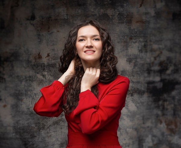 Елена Привалова