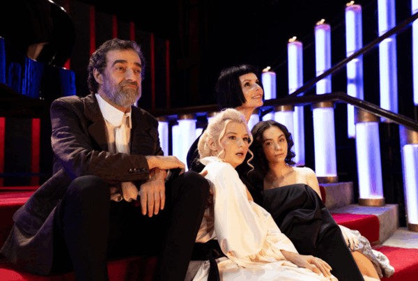 Спектакль «Вишневый сад. Комедия»