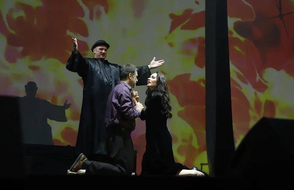 Андрей Красноусов