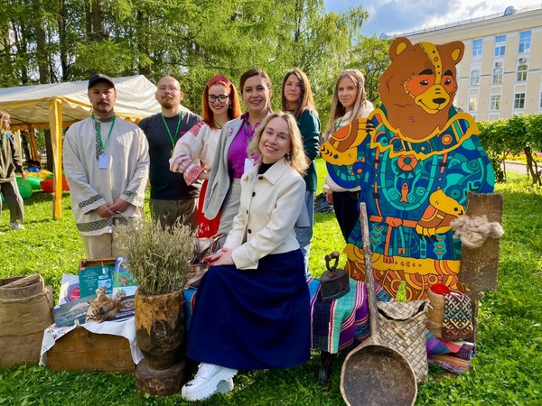 Чем дальше в лес