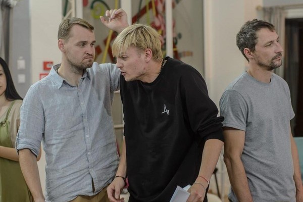 Спектакль «Энергичные люди»