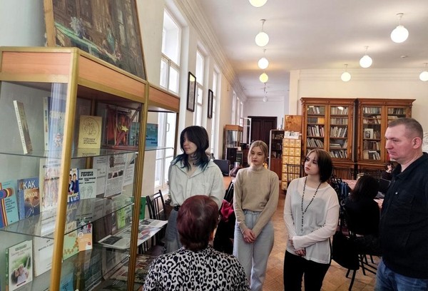 Литературный час «Мужественный романтик»: к 140 летию Н. С. Гумилёва