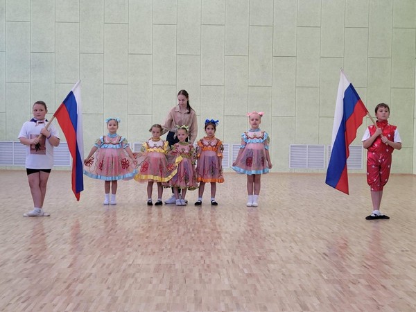 Танцевальная программа «День России»