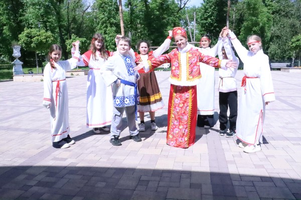 Игровая программа «Разноцветное лето»