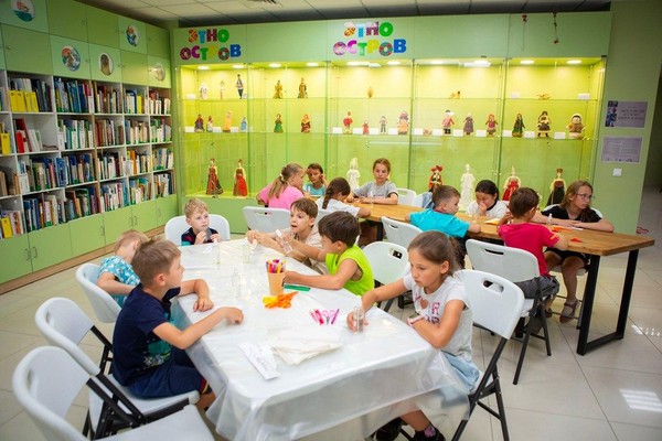 Игровой час «Книжные приключения под солнцем»