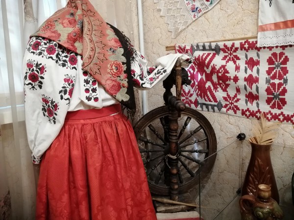 Экскурсия «Прялка не Бог, а рубаху дает»