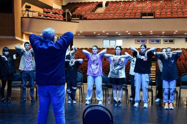 Интерактивная игра «Арт-мост»